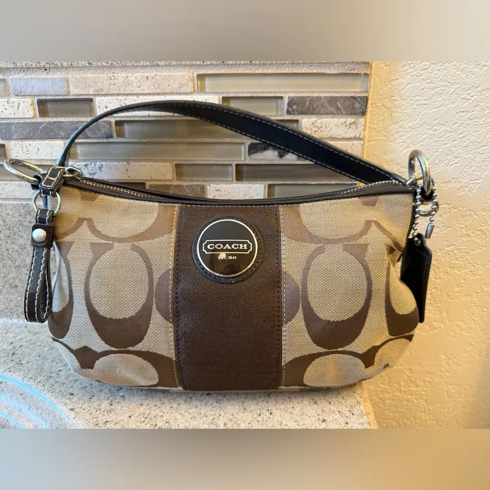 VTG Coach Brown/Tan Signature C Jacquard Shoulder Bag Purse - Picture 2 of 15